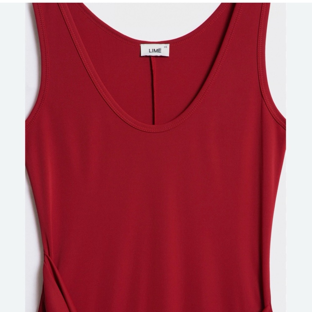 Women's Red Sleeveless Dress